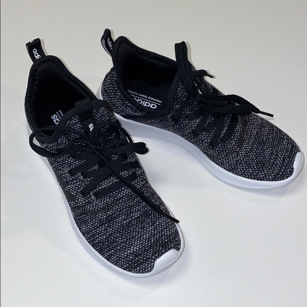 Brand new Adidas sneakers women’s size 5